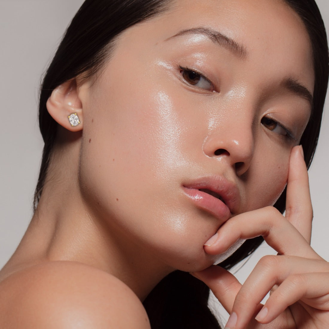 Mylah Oval Stud Earring
