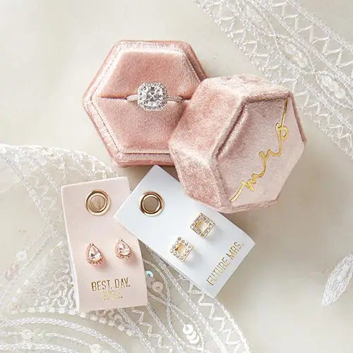 Mrs Velvet Ring Box
