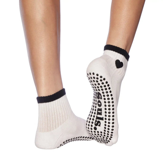 Souls. Black Hearts Grip Socks For Pilates, Yoga & Barre