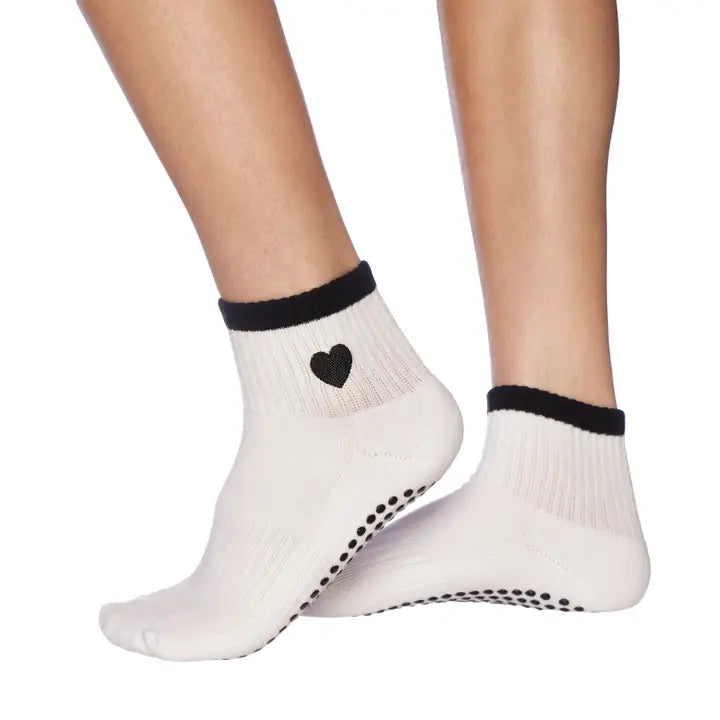 Souls. Black Hearts Grip Socks For Pilates, Yoga & Barre
